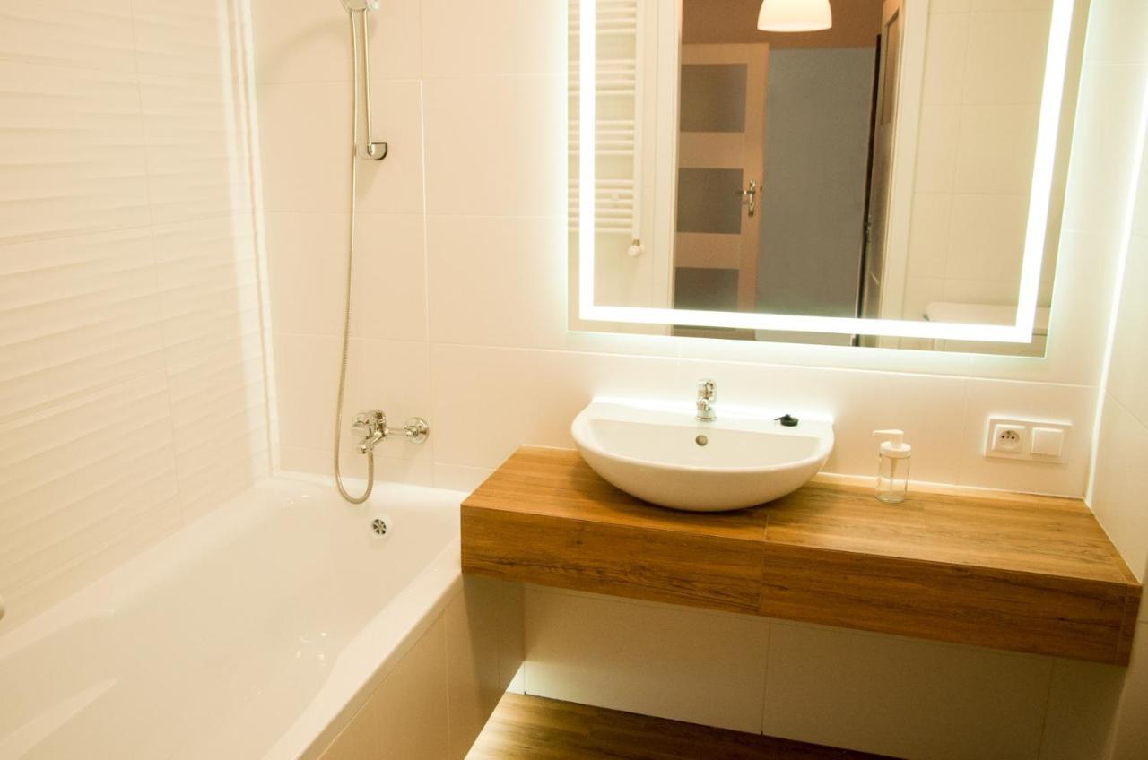 Apartament Rosso Лодзь Экстерьер фото
